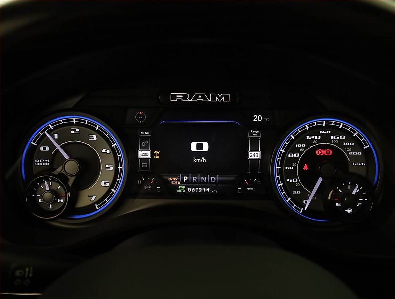 RAM 1500 (2023) 5.7 V8 Hemi - fotka 9 z 18