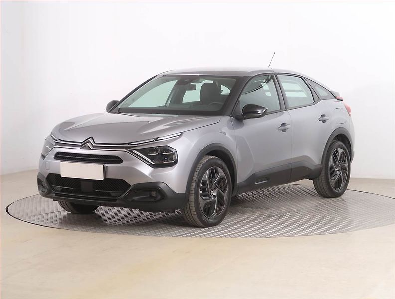 Citroën C4 (2023) Feel 1.2 PureTech, Automat - fotka 2 z 18