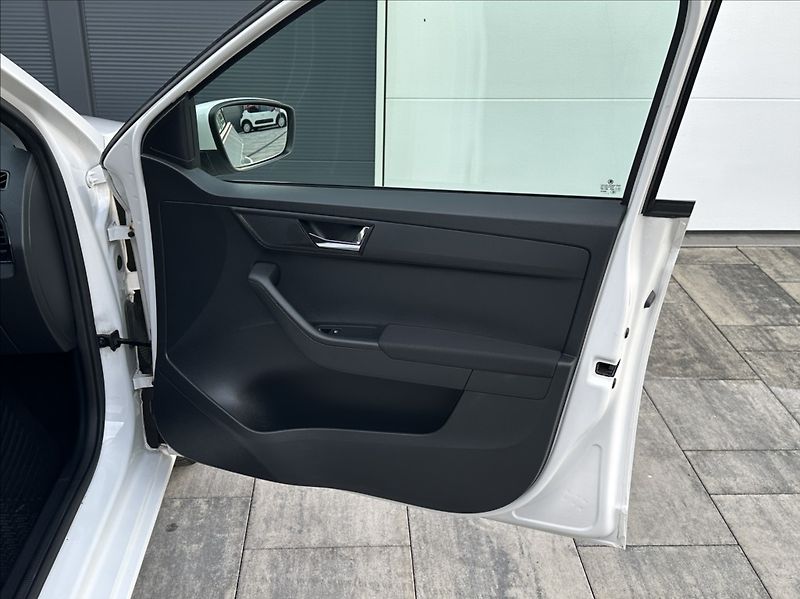 Škoda Fabia 1,0 TSI 95PS  Ambition Top - fotka 18 z 52