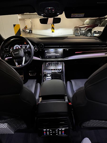 Audi Q8 (2022) Audi Q8 50 TDI Quattro V6 3.0  - fotka 10 z 14