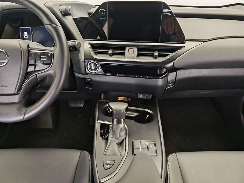 Lexus UX 250h 250h 2WD F Sport Design - fotka 13 z 43