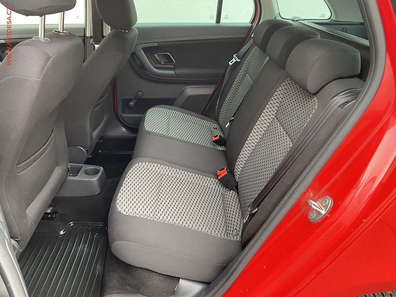 Škoda Fabia (2011) 1.2 TSI, ČR, Ambiente, AC - fotka 10 z 15
