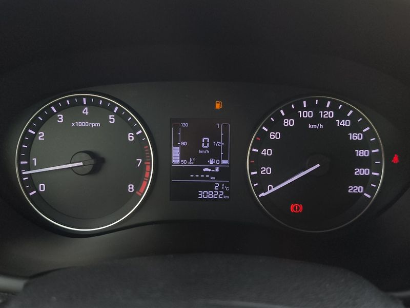 Hyundai i20 (2018) 1.2i 55kW, ČR, 1. Maj., Klima - fotka 15 z 20