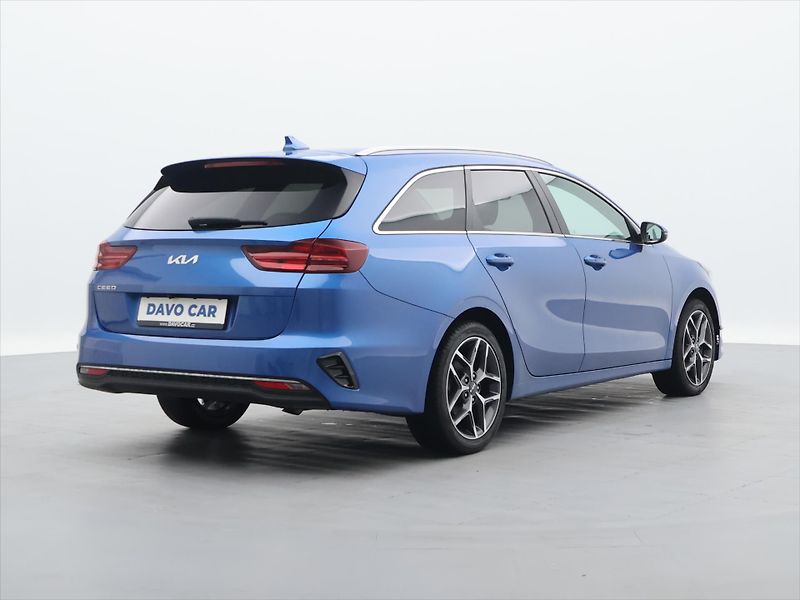 Kia Ceed 1,5 118 kW T-GDI CZ Zaruka LED - fotka 7 z 32