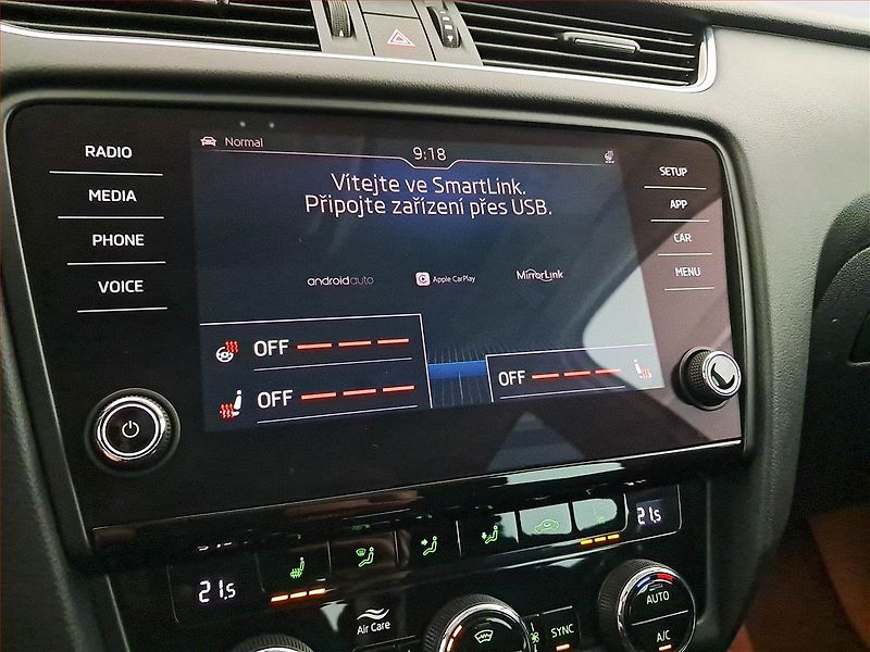 Škoda Octavia (2019) Scout 2.0 TSI, 4X4, Automat - fotka 16 z 18