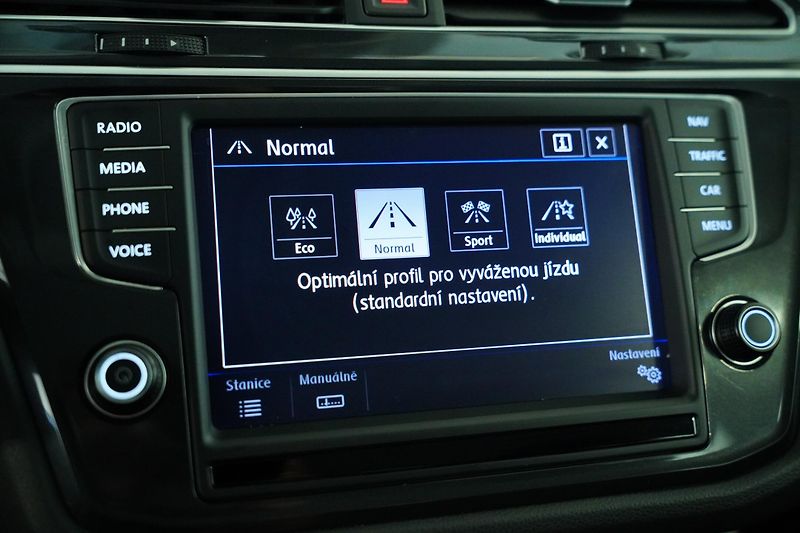 Volkswagen Tiguan - fotka 21 z 30