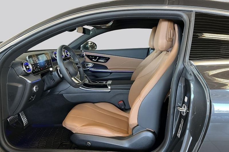 Mercedes-Benz CLE 300 4M AMG Premium Pano Venti - fotka 10 z 22