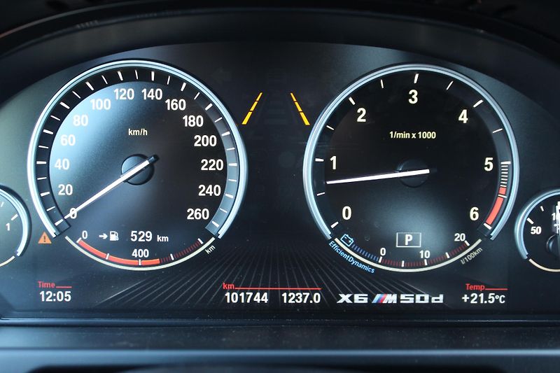 BMW X6 M50d, 1.majitel, CZ - fotka 24 z 25