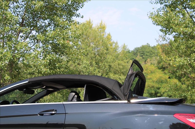 Mercedes-Benz Třídy E 200 CGI / 135 KW / CABRIO - fotka 26 z 32