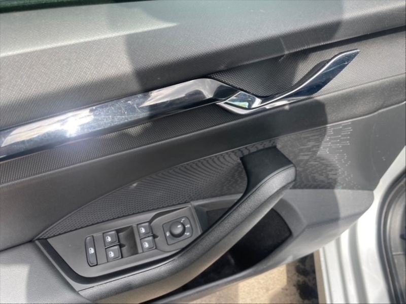 Škoda Octavia 2,0 TDI Ambition 4x4 DSG - fotka 11 z 11