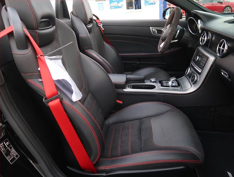 Mercedes-Benz SLC (2019) 300, Automat,180KW,Full Led - fotka 9 z 23