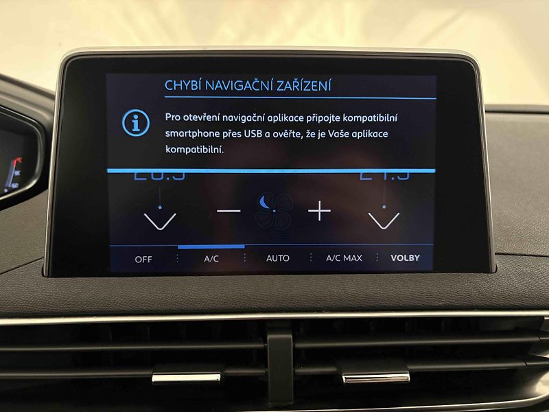 Peugeot 3008 (2018) Allure, 130k MAN6, tažné z. - fotka 21 z 33