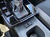 Toyota Corolla Cross 2.0 HSD e-CVT GR-Sport - náhled 21