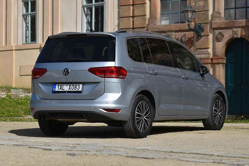 Volkswagen Touran se bohužel loučí. Náhrada se bude hledat těžko.