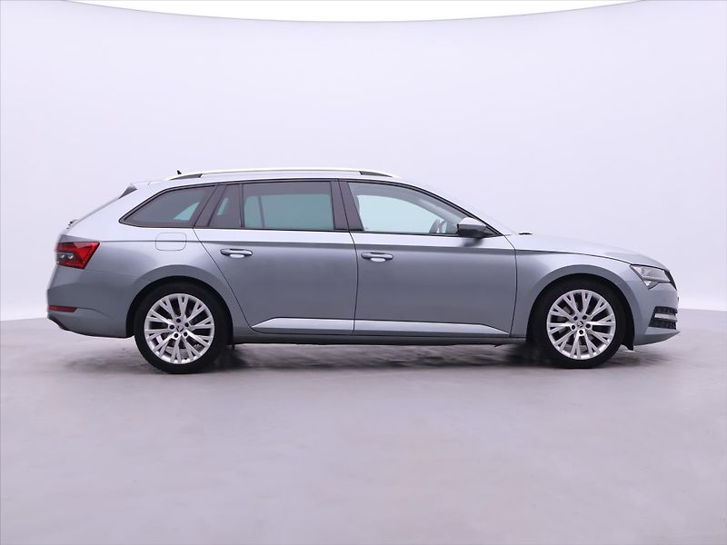 Škoda Superb 2.0 TDI DSG Style Navi LED - fotka 8 z 32