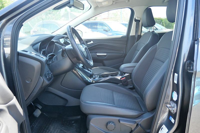 Ford Kuga - fotka 5 z 6