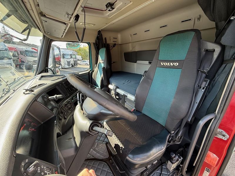 Volvo FH460 6x2 S2 EURO 5 - fotka 15 z 20