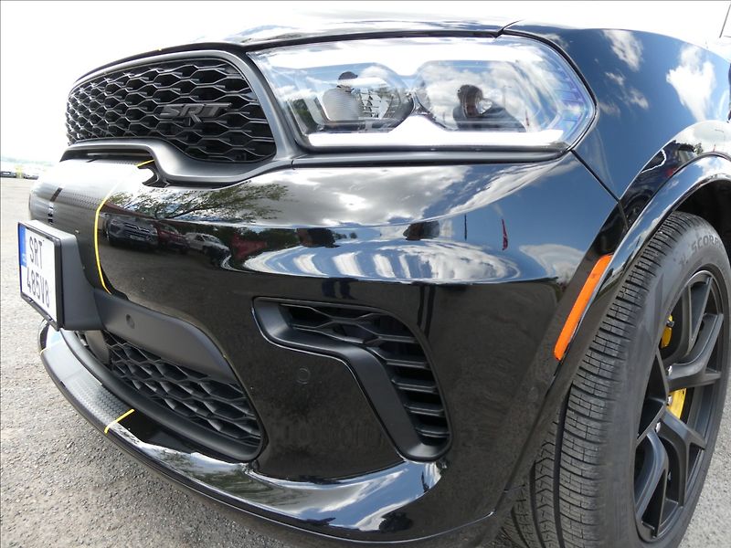 Dodge Durango 6,4 SRT AWD 354kW,1.maj,ČR,LPG - fotka 4 z 50