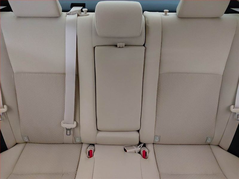 Toyota Corolla (2017) 1.6 Valvematic, ČR,1.maj - fotka 10 z 16