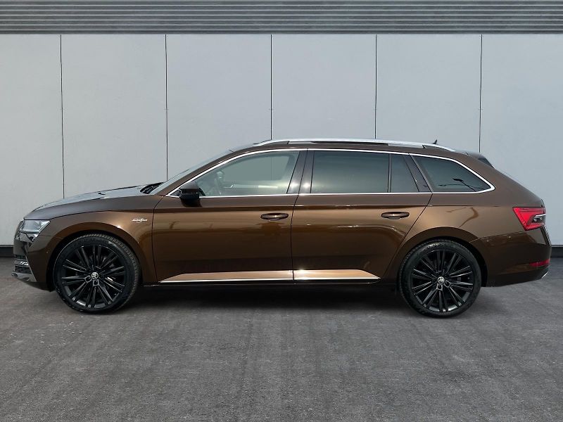 Škoda Superb (2023) L&K 140kW WEBASTO PANO TAŽNÝ - fotka 2 z 38
