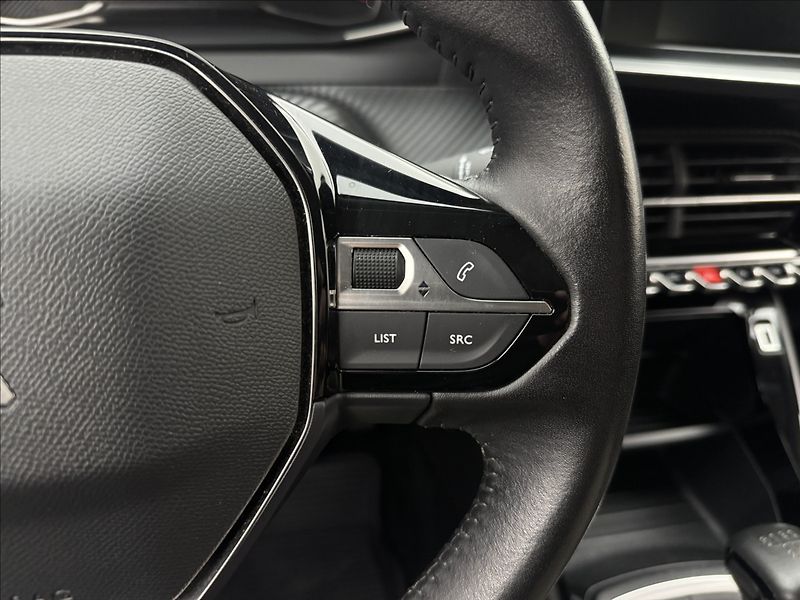 Peugeot 2008 1,5 HDi ACTIVE LED SENZORY ČR - fotka 12 z 36