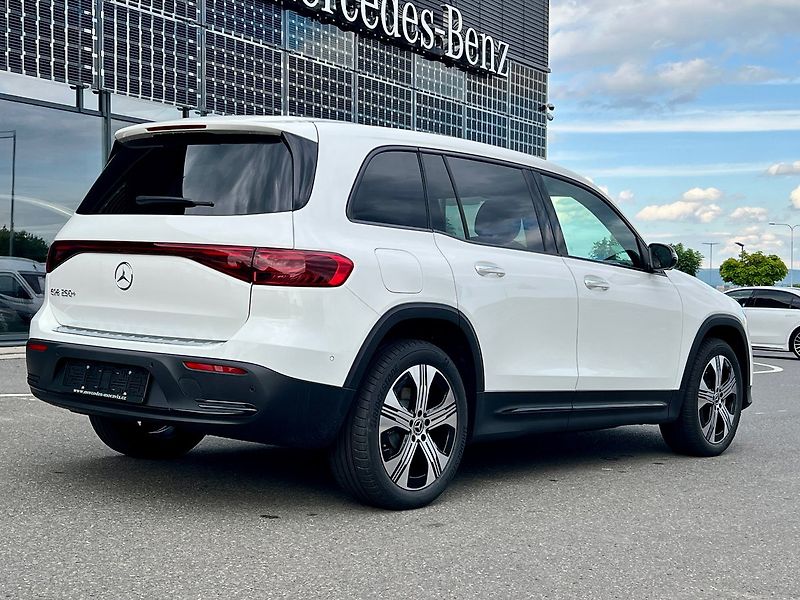 Mercedes-Benz EQB (2025) 250+ Electric Art - fotka 3 z 30
