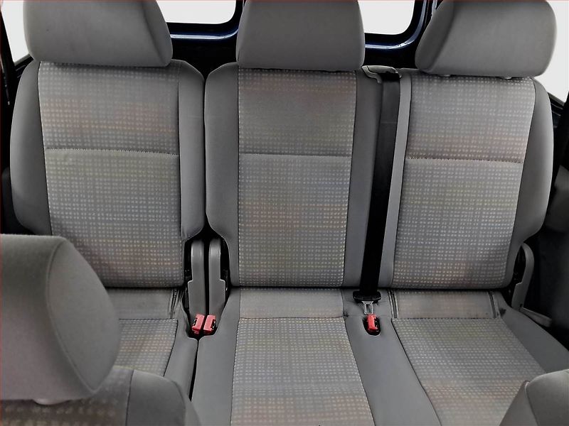 Volkswagen Caddy (2008) 1.9 TDI, 5Míst, ČR - fotka 10 z 13