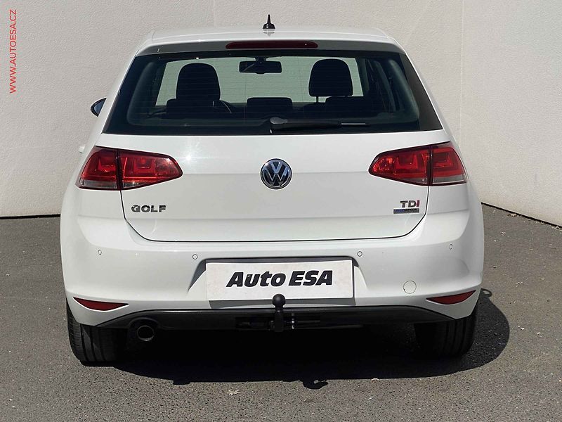 Volkswagen Golf (2011) 1.2TSi, ČR, DSG, tempo - fotka 5 z 18
