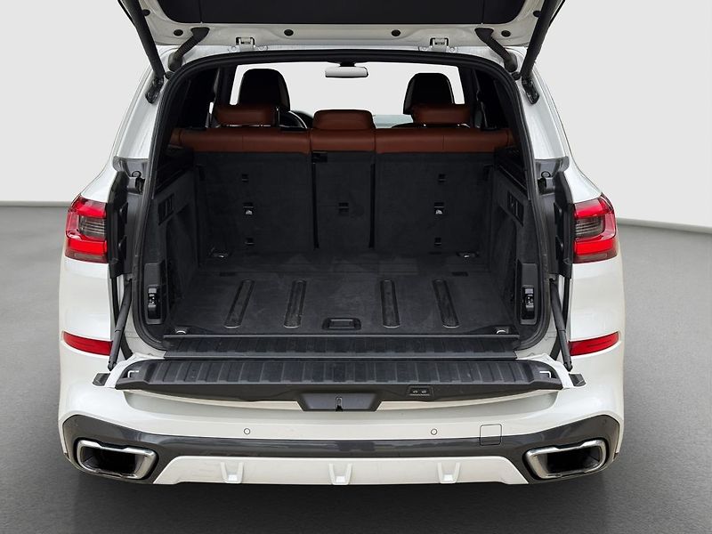 BMW X5 xDrive30d - fotka 19 z 21