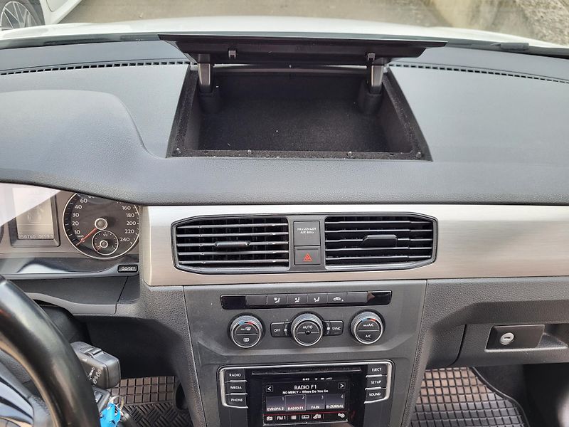 Volkswagen Caddy (2017) Trendline 2,0 TDI 75KW - fotka 28 z 30