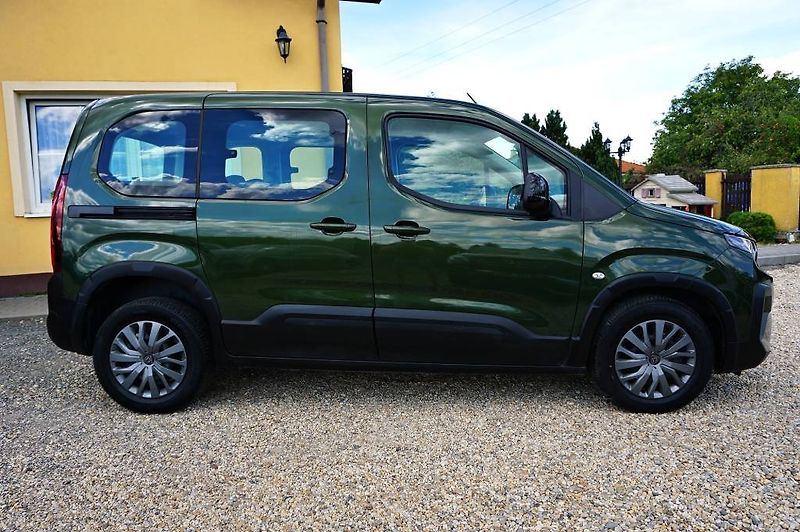 Peugeot Rifter (2024) 1,5HDI 96 kW - fotka 3 z 38
