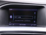 Volvo V60 2,4 D4 V5 120kW AWD R-design - náhled 16
