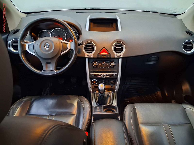 Renault Koleos (2008) 2.0dCi 4x4, Panor, xenon - fotka 8 z 15