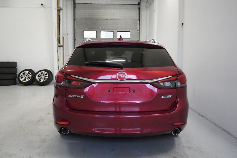 Mazda 6 2.2 SKYACTIV-D PREMIUM AUT. - fotka 6 z 31