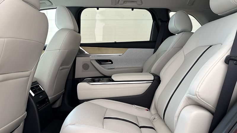 Mazda CX-80 (2026) 3.3 D254 AWD Takumi Plus  - fotka 7 z 32