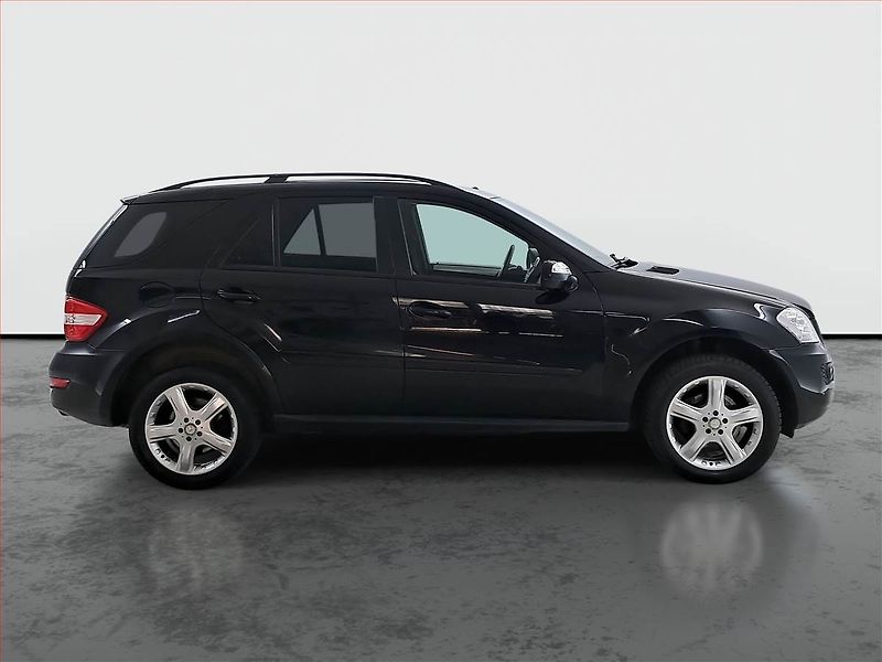 Mercedes-Benz Třídy M (2008) ML 320 CDI , 4X4, Automat - fotka 6 z 17