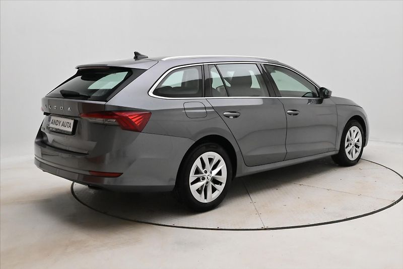 Škoda Octavia 2,0 TDI 110kW DSG Style Záruka - fotka 5 z 33