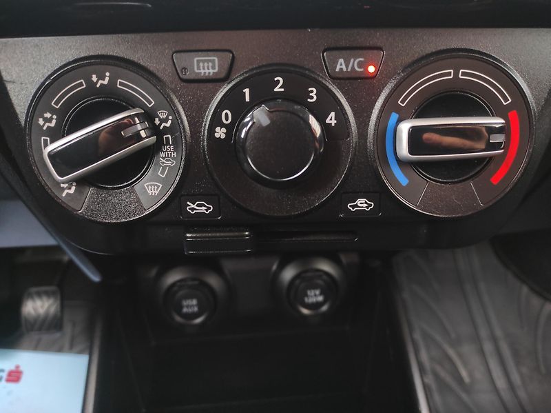 Suzuki Swift 1,2i 4x4!!, ČR, Serviska - fotka 19 z 34