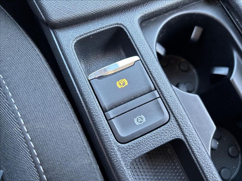 Škoda Octavia 1,5 TSI 110kW Ambition Combi - fotka 36 z 41
