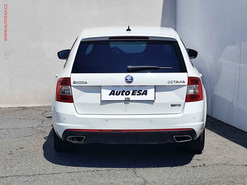 Škoda Octavia (2014) 2.0 TDi, ČR, Navi, bixen - fotka 5 z 27