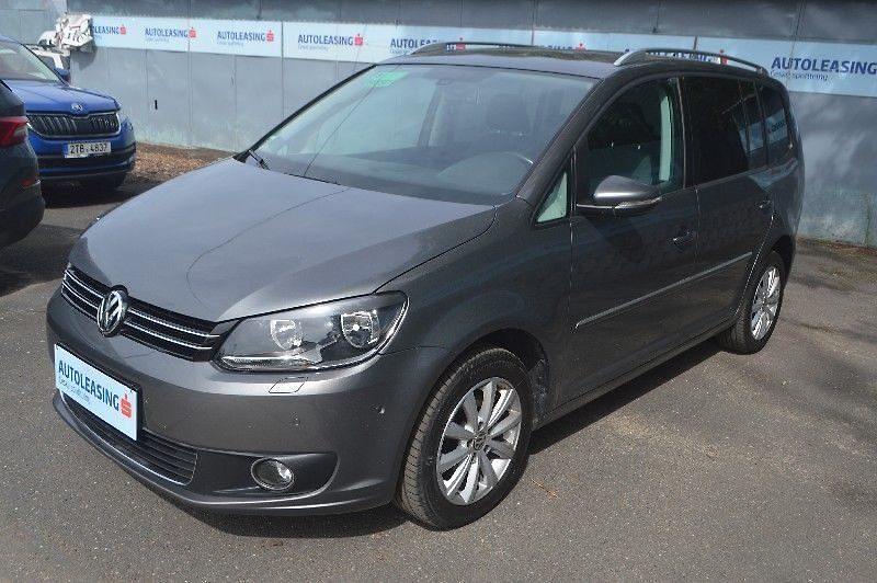 Volkswagen Touran - fotka 19 z 21