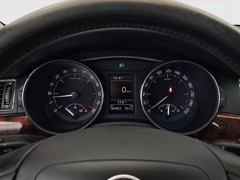 Škoda Superb (2012) 2.0 TDI, Serv.kniha, Xenony - fotka 11 z 24
