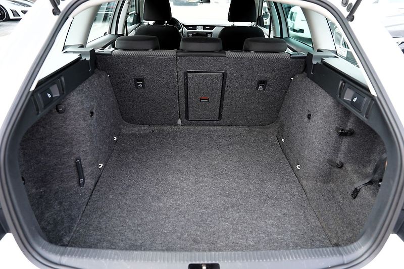 Škoda Octavia III  2.0TDi 135 kW DSG 4x4 ČR - fotka 21 z 41