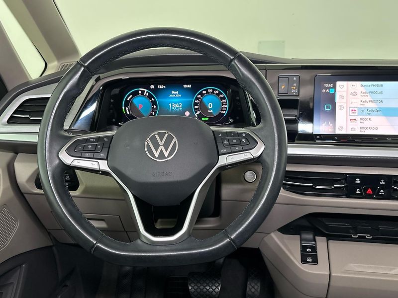 Volkswagen Multivan Life DSG eHybrid - fotka 18 z 30