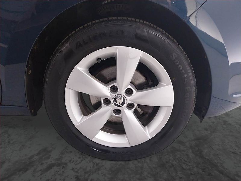 Škoda Rapid (2013) Ambition 1.2 TSI - fotka 15 z 17