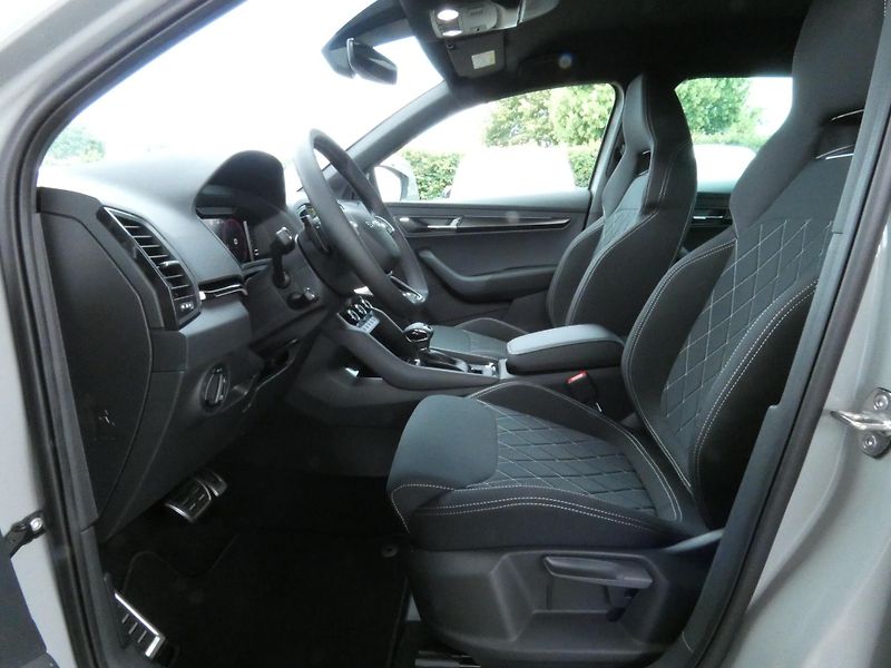 Škoda Karoq (2026) Sportline 1.5 TSI 110 kW DSG - fotka 18 z 30