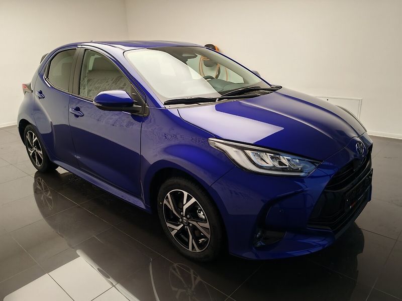 Toyota Yaris 1.5 Hybrid e-CVT Style - fotka 3 z 30
