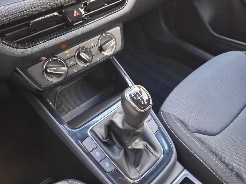 Škoda Fabia (2025) Selection 1,0TSi 70kW - fotka 28 z 32