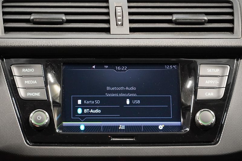 Škoda Fabia 1.0TSI 70kW,DSG,TOUR,ČR,1.MAJ - fotka 26 z 29