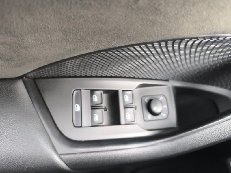 Škoda Octavia RS 2.0 TDI DSG - fotka 14 z 22